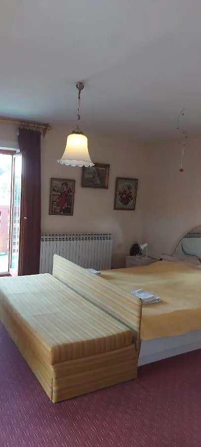 Bed & Breakfast Dianaville Banjole